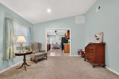 570 Eagle Run, Lakeland, FL 33809 - Photo 7