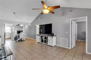 248 Marble Ln, Lakeland, FL 33809 - Photo 9