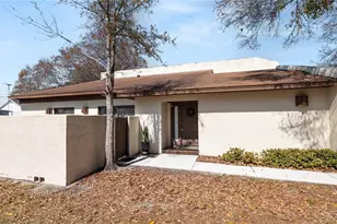 1880 N Crystal Lake Dr, Lakeland, FL 33801 - Photo 1