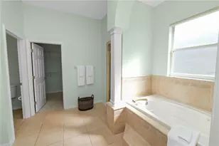 2258 Colony Club Dr, Lakeland, FL 33813 - Photo 29