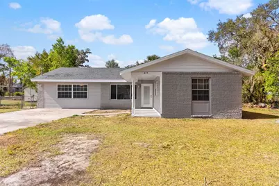 815 N Hendry Avenue, Fort Meade, FL 33841 - Photo 1
