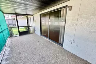 18308 Aintree Ct, Tampa, FL 33647 - Photo 11