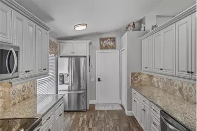 5132 Quadrangle Court, Wesley Chapel, FL 33544 - Photo 9