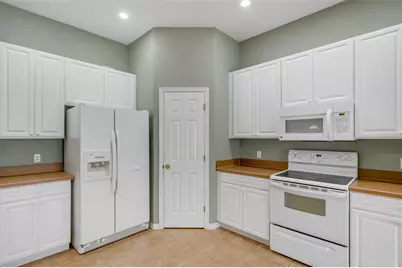 654 Lake Clark Place, Lakeland, FL 33813 - Photo 13