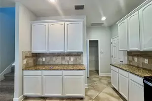 4307 Rustic Pine Pl, Wesley Chapel, FL 33544 - Photo 7