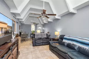 4311 Club Cir, Lakeshore, FL 33854 - Photo 7