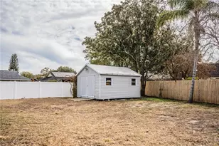 413 Vineyard Dr, Lakeland, FL 33809 - Photo 49