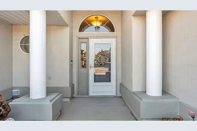 5823 Cockatiel Court, Lakeland, FL 33809 - Photo 11