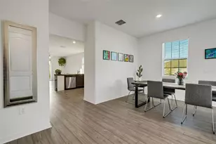 6260 Dolostone Dr, Lakeland, FL 33811 - Photo 5