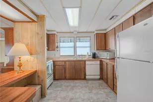 1679 Foxway Dr, Lakeland, FL 33810 - Photo 7