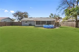 223 S Shore Dr, Eagle Lake, FL 33839 - Photo 5