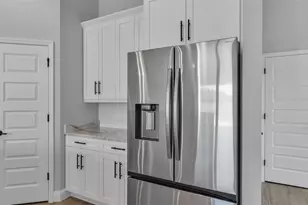 1170 Windjammer Dr, Lakeland, FL 33803 - Photo 13