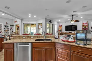 5629 Hillside Landings Rd, Lakeland, FL 33810 - Photo 13