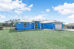 8926 Cypresswood Dr, Lake Wales, FL 33898 - Photo 3