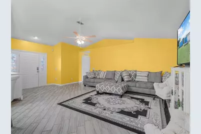 8926 Cypresswood Drive, Lake Wales, FL 33898 - Photo 5