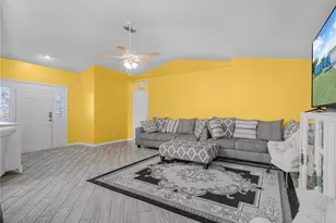 8926 Cypresswood Dr, Lake Wales, FL 33898 - Photo 5