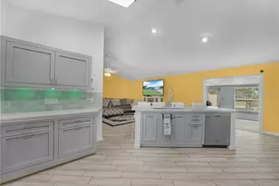 8926 Cypresswood Dr, Lake Wales, FL 33898 - Photo 9