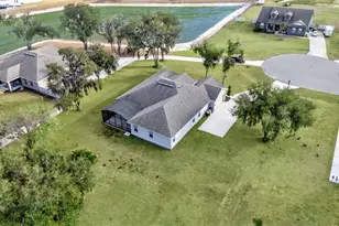 6482 English Creek Dr, Lakeland, FL 33811 - Photo 9