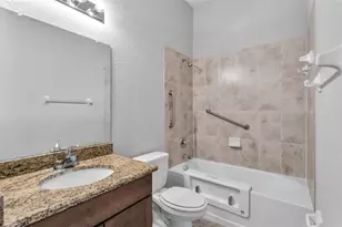 6482 English Creek Dr, Lakeland, FL 33811 - Photo 49