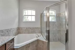 6482 English Creek Dr, Lakeland, FL 33811 - Photo 29