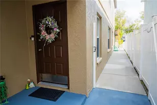 716 Burlwood St, Brandon, FL 33511 - Photo 5