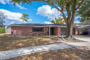 513 Queens Loop N, Lakeland, FL 33803 - Photo 3