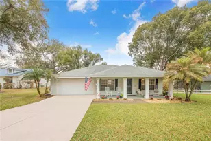 194 S Lake Mariam Dr, Winter Haven, FL 33884 - Photo 5