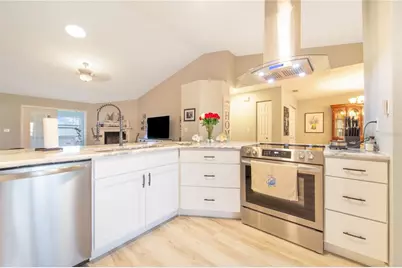 194 S Lake Mariam Drive, Winter Haven, FL 33884 - Photo 11