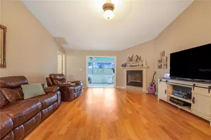 194 S Lake Mariam Dr, Winter Haven, FL 33884 - Photo 13