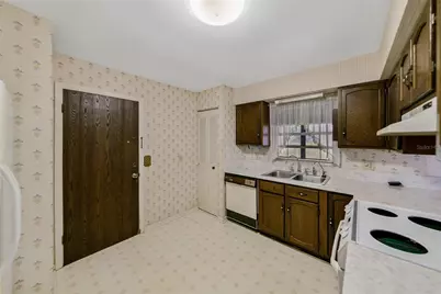 1548 Foxridge Run SW, Winter Haven, FL 33880 - Photo 9