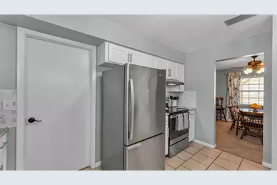 6531 Newman Circle E, Lakeland, FL 33811 - Photo 13