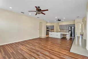 2664 Country Club Rd N, Winter Haven, FL 33881 - Photo 7