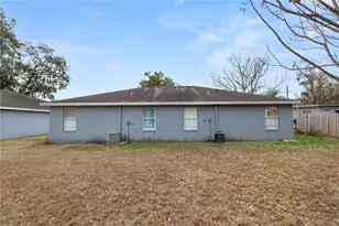 1060 Austin St, Bartow, FL 33830 - Photo 9