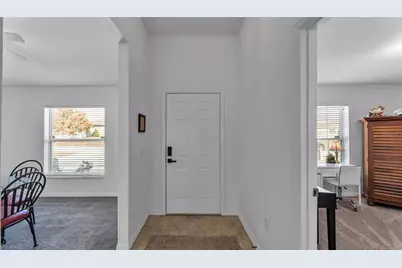 6146 Mission Drive, Lakeland, FL 33812 - Photo 5