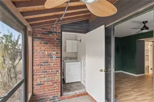 1836 N Crystal Lake Dr, Lakeland, FL 33801 - Photo 17