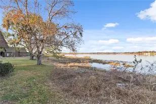 1836 N Crystal Lake Dr, Lakeland, FL 33801 - Photo 21