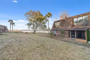 1836 N Crystal Lake Dr, Lakeland, FL 33801 - Photo 23