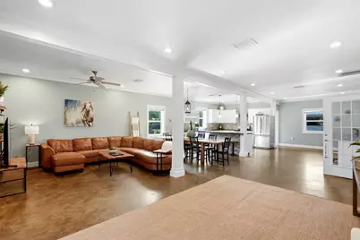 123 S Wiggins Road, Plant City, FL 33566 - Photo 5