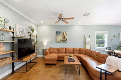 123 S Wiggins Road, Plant City, FL 33566 - Photo 7