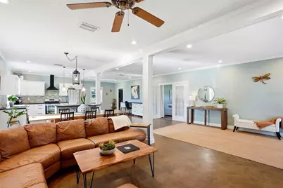 123 S Wiggins Road, Plant City, FL 33566 - Photo 7