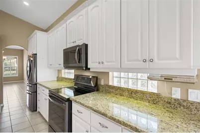 3372 Turnberry Lane, Lakeland, FL 33803 - Photo 17