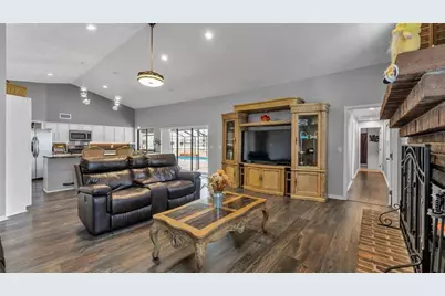 2865 Hammock Drive, Plant City, FL 33566 - Photo 9