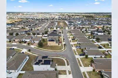 829 Landmark Hills Drive, Haines City, FL 33844 - Photo 7