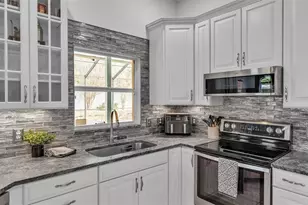 3210 Curtis Dane Ln, Lakeland, FL 33812 - Photo 3