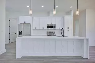 411 Volvo Ave, Sebring, FL 33872 - Photo 5