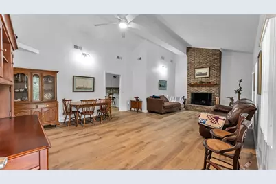 6400 Forestwood Drive E, Lakeland, FL 33811 - Photo 7