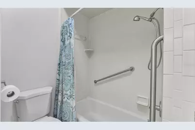 6400 Forestwood Drive E, Lakeland, FL 33811 - Photo 37