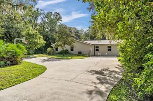 6400 Forestwood Dr E, Lakeland, FL 33811 - Photo 11