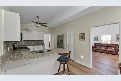 6400 Forestwood Drive E, Lakeland, FL 33811 - Photo 21