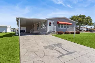 6636 Westchester Dr NE, Winter Haven, FL 33881 - Photo 3